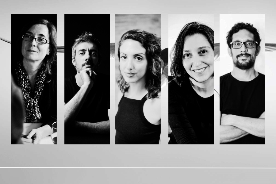 Composició en blanc i negre amb cinc retrats verticals de les persones impulsores de l’espectacle. Les imatges mostren cinc adults mirant a càmera amb expressions diverses, sobre un fons clar on s’intueix la silueta d’un ocell amb les ales esteses.